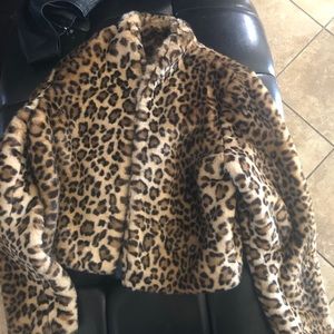 Faux fur crop leopard coat